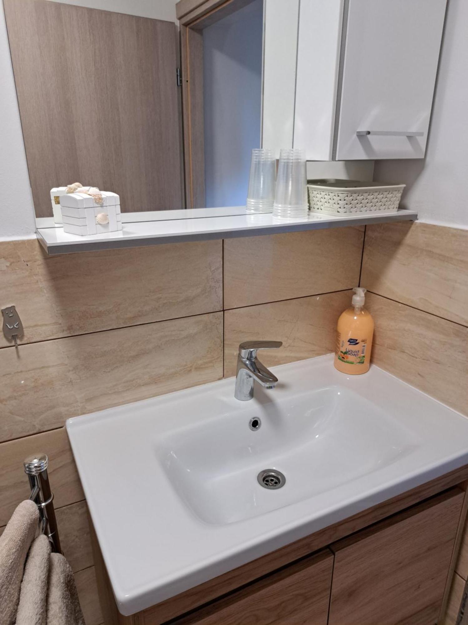 Apartman Teo Duga Resa Exterior photo